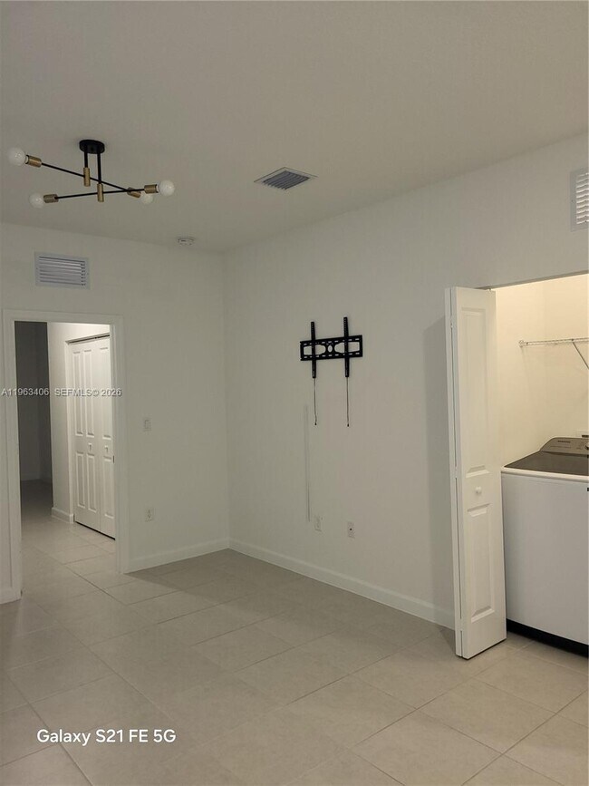 Building Photo - 23393 SW 133rd Ave