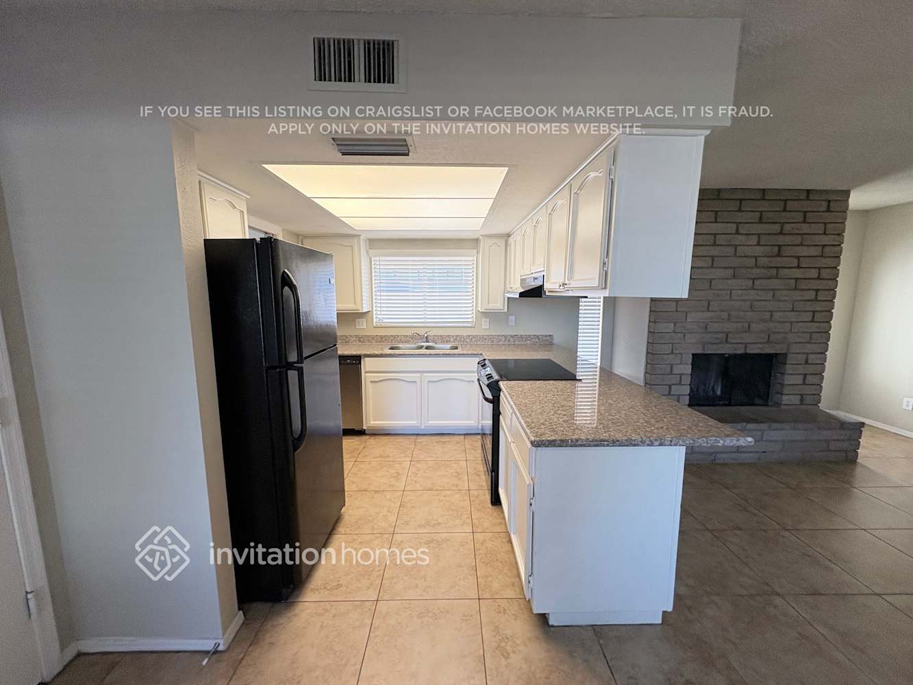 Building Photo - 2835 S Standage