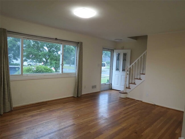 Building Photo - 79 Briarcliff Rd