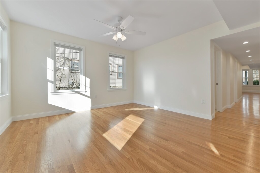 Building Photo - 48 Manthorne Rd