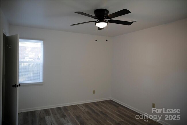 Building Photo - 12300 Rock Canyon Dr