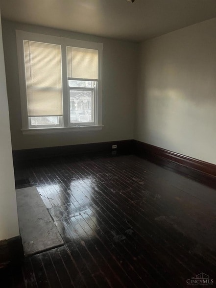 Building Photo - 1030 Sunset Ave