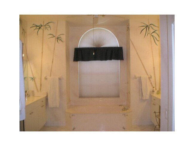 Building Photo - 12419 Antille Dr