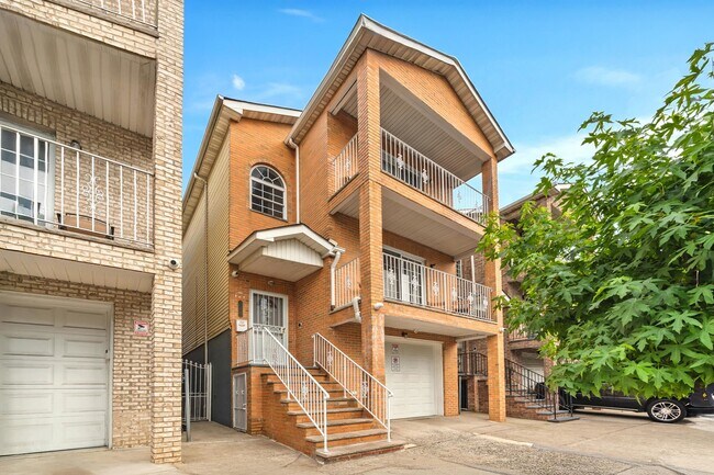 Primary Photo - 706 Ocean Ave