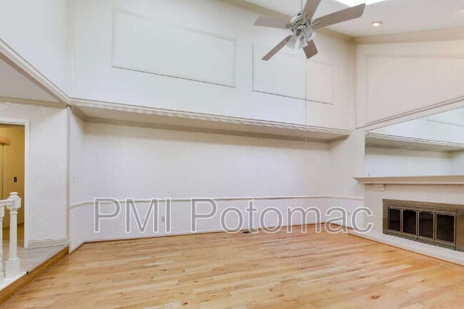 Building Photo - 14672 Brougham Way