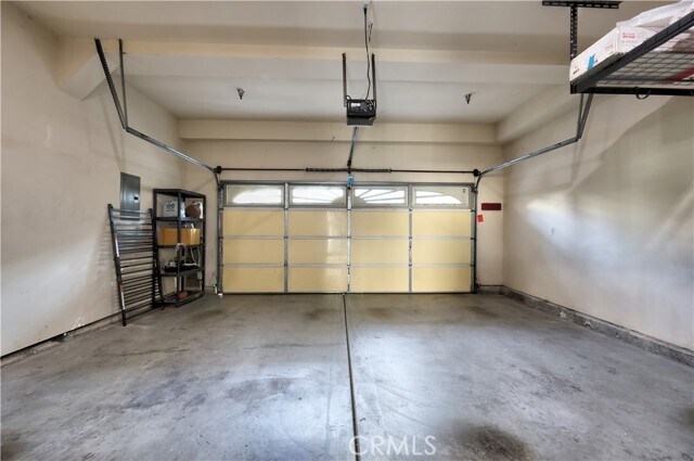 Building Photo - 529 S 5th Ave