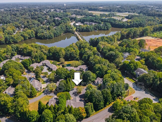 Building Photo - 8 Indigo Cove