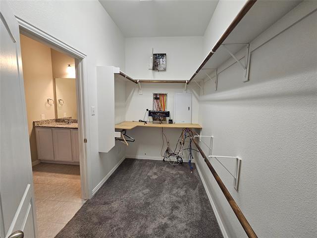 Building Photo - 6005 Fremont Dr