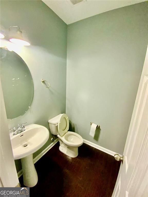 Building Photo - 294 Bass St SW