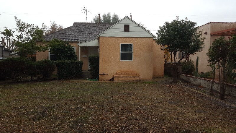 Building Photo - 633 N Orchard Dr