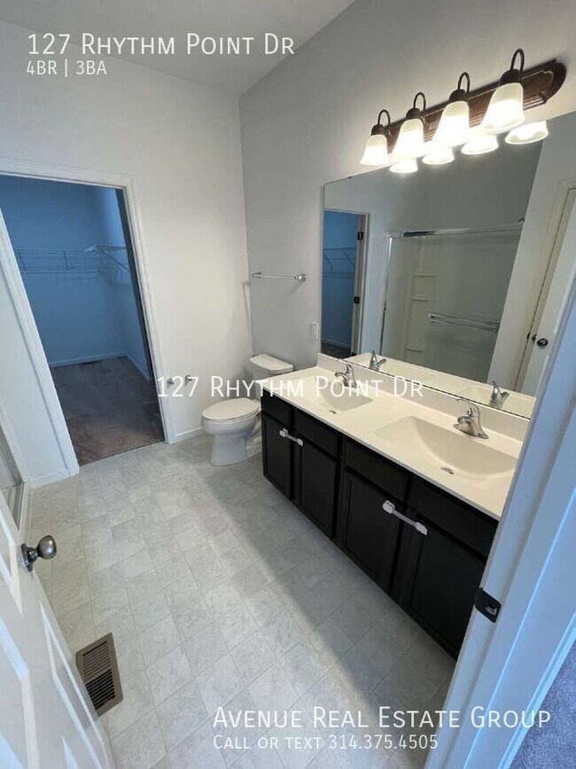 Building Photo - 127 Rhythm Point Dr