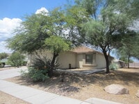 Building Photo - This 3 Bed. 2 Ba. Home Near the U of A, Downtown & I-10 Will Be Available Around April 1st