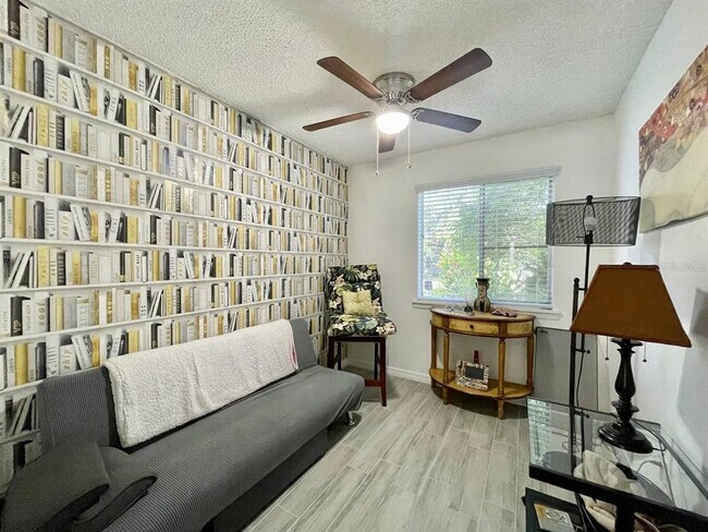 Building Photo - 6342 Newtown Cir