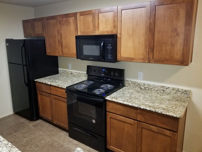 Building Photo - Upgraded West-Flagstaff Condo in the Arbors - 2 Bed, 2 Bath - NO Students & NO Pets! - Avail. NOW!!