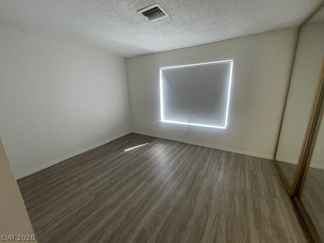 Building Photo - 7055 Sylvan Oak Dr