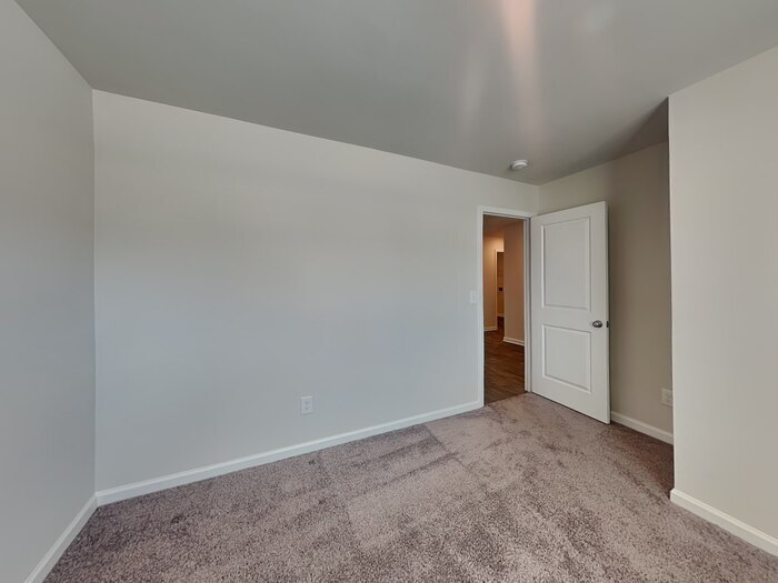 Building Photo - 64 Blue Fescue Way