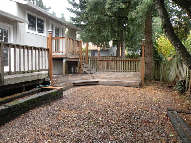 Building Photo - 15177 SW Barcelona Way