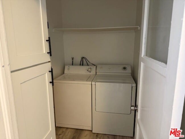 Building Photo - 3726 W 112th St