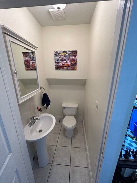 First floor bathroom - 2441 Medary Ave
