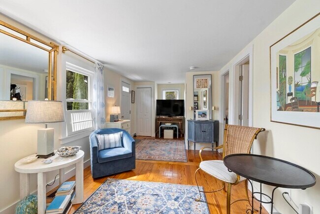 Building Photo - 34 High St