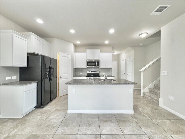 Building Photo - 308 Craters of the Moon Blvd