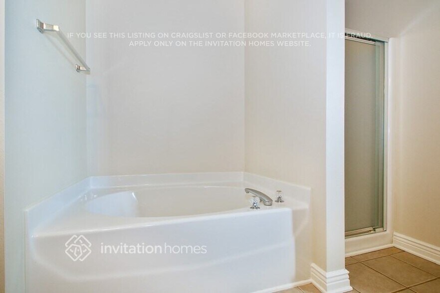 Building Photo - 9316 Swallowtail Ln