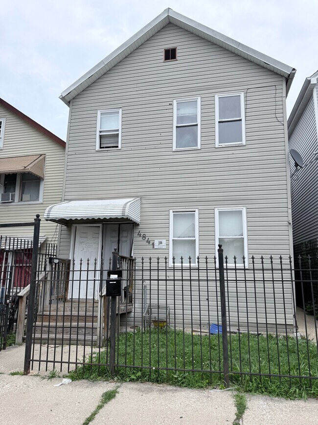 Building Photo - 4841 S Loomis Blvd