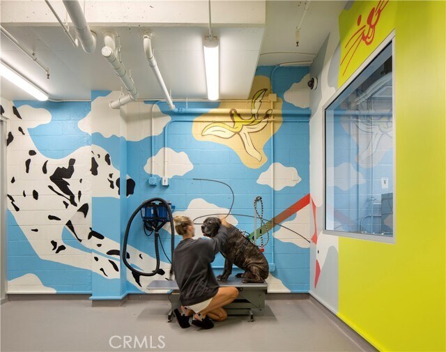 Building Photo - 6235 Topanga Canyon Blvd