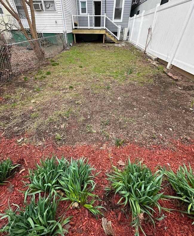 Building Photo - 202 Bowers St