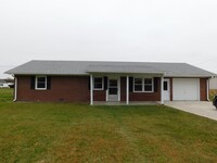 Building Photo - Newly Renovated 3 bedroom, 2 bath home