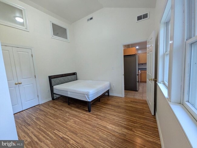 Building Photo - 965 Chester River Dr