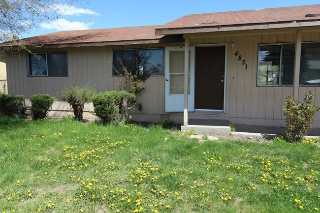 Building Photo - 4831 Darwin Pl