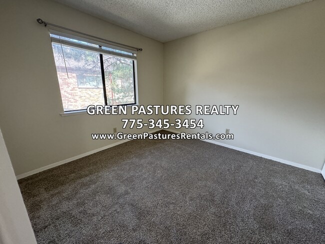 Building Photo - 542 Nichols Blvd