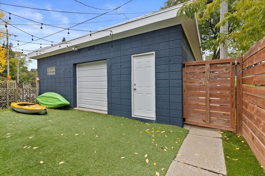 Building Photo - 426 E Ohio Ave