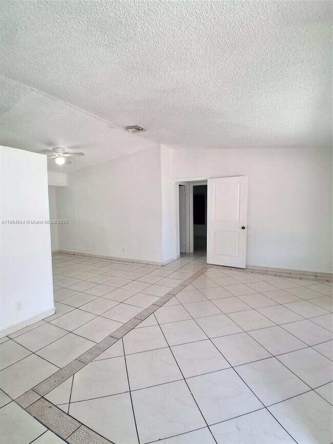 Building Photo - 20769 NW 41st Ave
