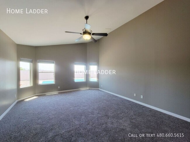 Building Photo - 9030 S 10th Dr