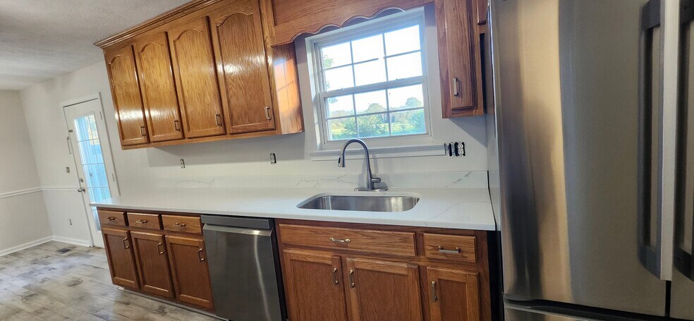 Building Photo - 2308 Forrest Fields Dr