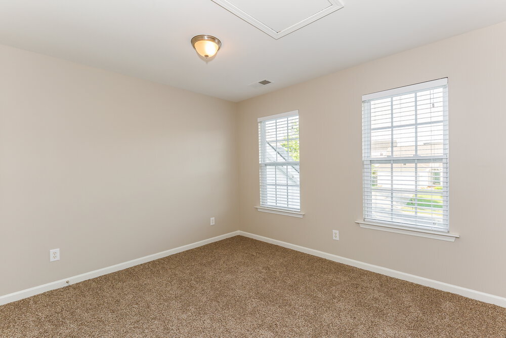 Building Photo - 13514 Planters Row Dr