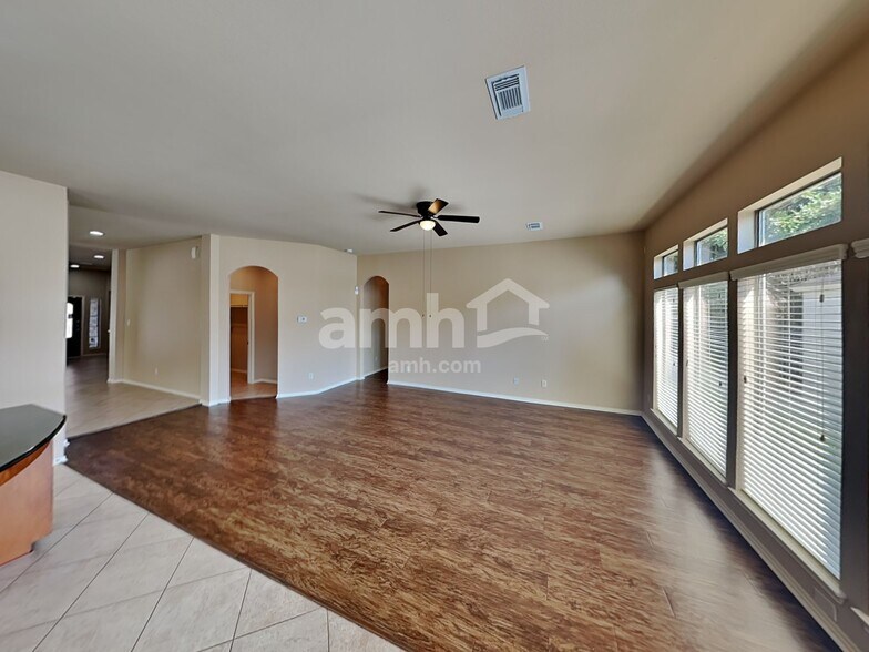 Building Photo - 13022 Golden Water Ct