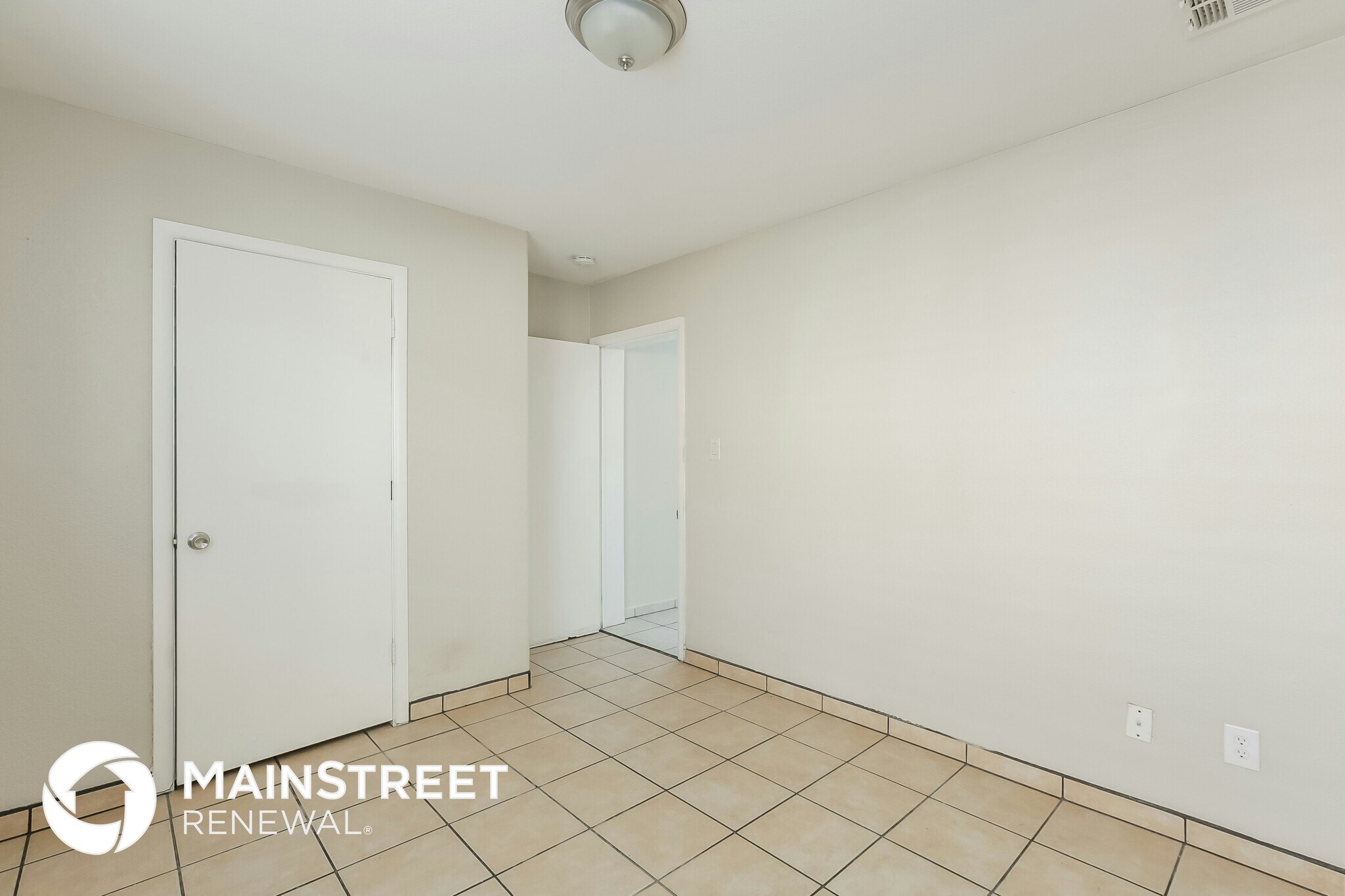 Building Photo - 7721 W Whitton Ave