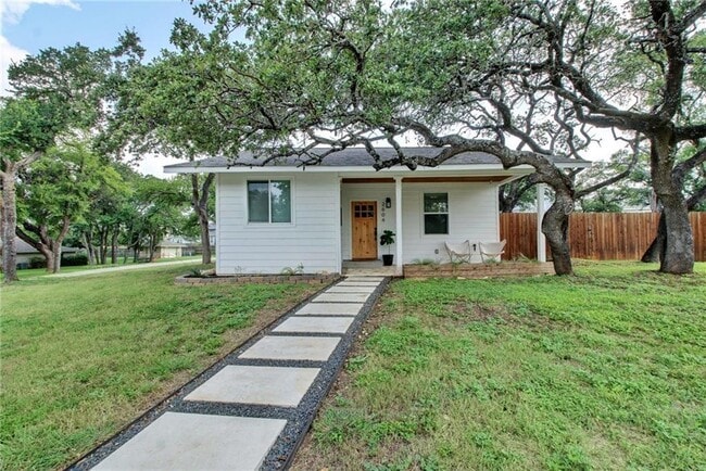 Building Photo - 2604 N Shields Dr