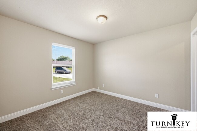 Building Photo - 131 Sunburst Ct