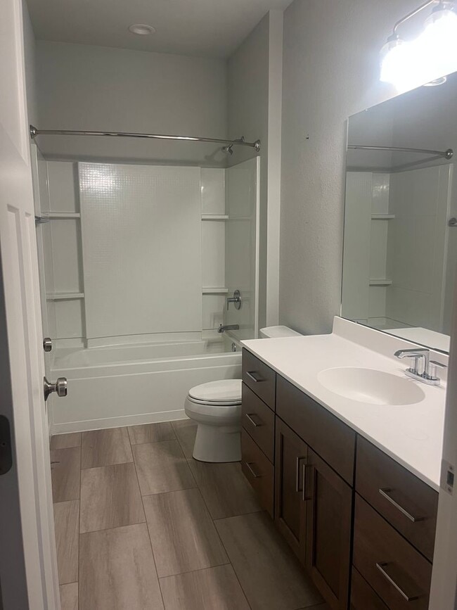 Building Photo - 553 Sienna Glenn Wy