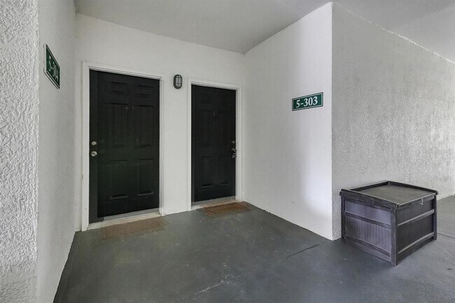 Building Photo - 2705 Maitland Crossing Way