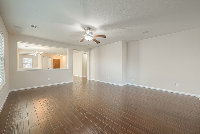 Building Photo - 7814 Crestbrook Manor Ln