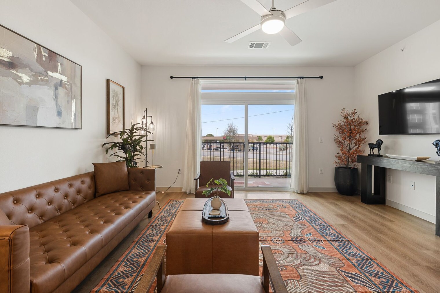 Building Photo - 1301 Leah Ave