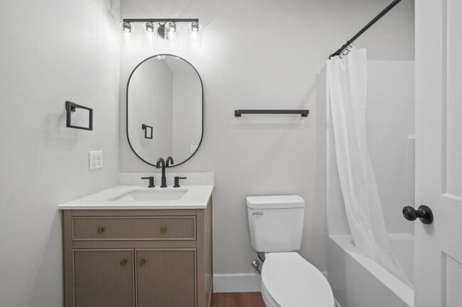 Building Photo - 114 Shipman Dr