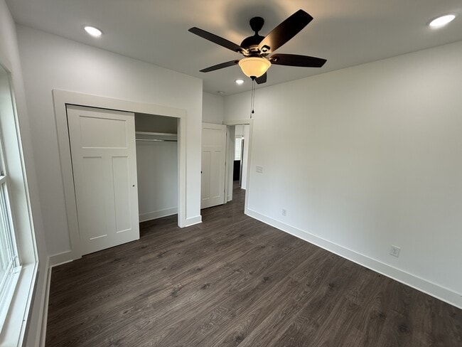 Building Photo - 1009 W Main St