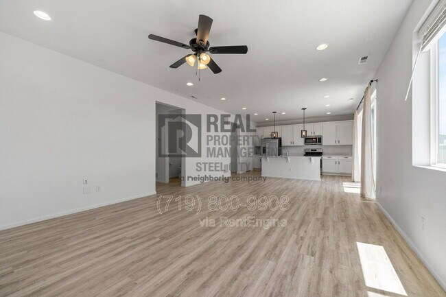 Building Photo - 1824 Manassa St