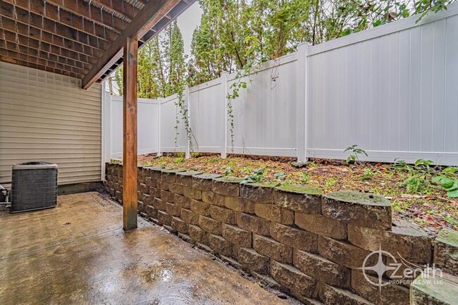 Building Photo - 8108 NE 35th Ave